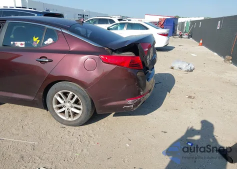 2013 Kia Optima Lx z USA, uszkodzony, nr VIN 5XXGM4A75DG243054